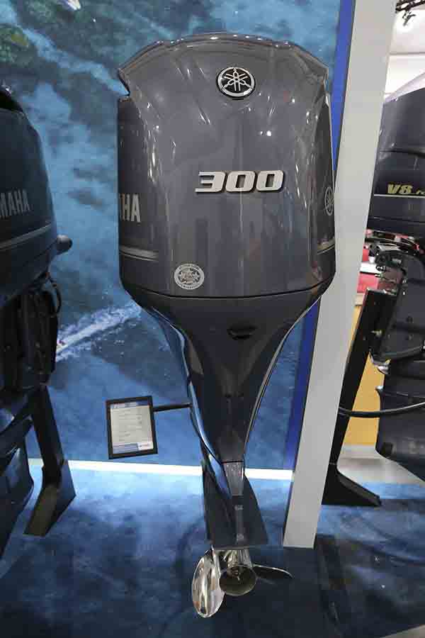 Yamaha 300 HP Outboard Motor Engine